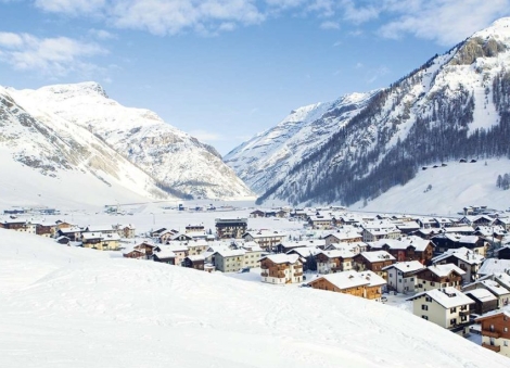 Žiemiškos atostogos – slidinėjimas Italijoje.